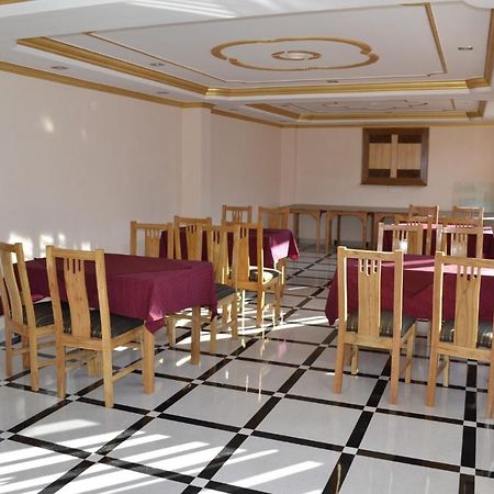Hotel Prini Inn Manāli Kültér fotó