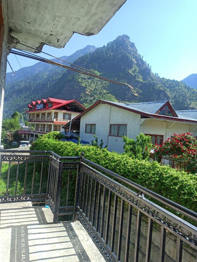 Hotel Prini Inn Manāli Kültér fotó