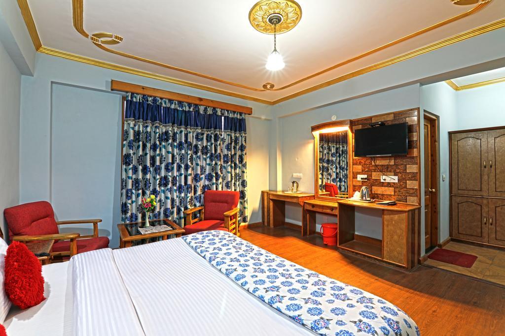 Hotel Prini Inn Manāli Kültér fotó