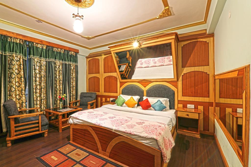 Hotel Prini Inn Manāli Kültér fotó