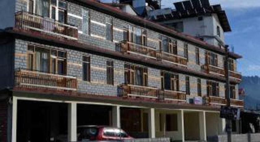 Hotel Prini Inn Manāli Kültér fotó