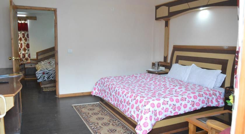 Hotel Prini Inn Manāli Kültér fotó